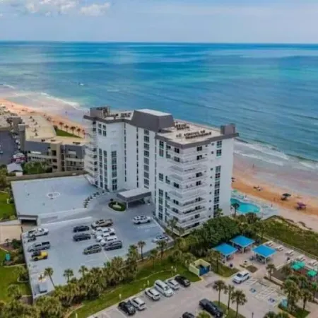 Stylish beachfront condo 2 bed 2 bath panoramic balcony sleeps 6