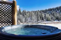 Big Sky - BIG Cabin! Your Winter Dreamland! Stunning, Huge Home on the Gallatin