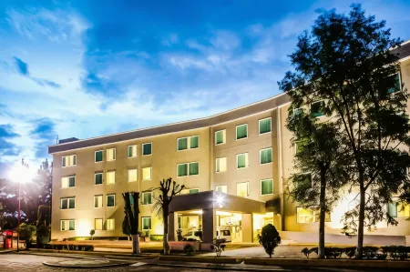 Fiesta Inn Express Perinorte Отели в г. Ecatepec de Morelos