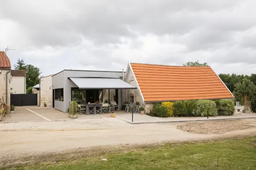 Best Saintonge Hotels in Asnieres-la-Giraud