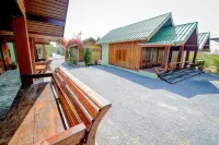 MRK Resort & Massage Hotel di Lopburi