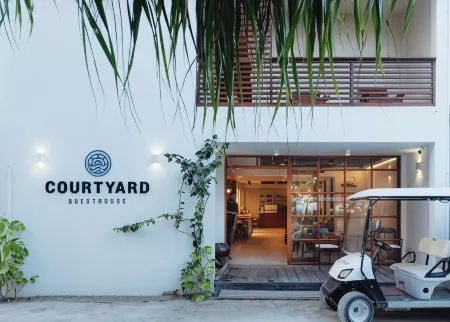 Courtyard Guesthouse Отели рядом с достопримечательностью «Hudhuranfushi»