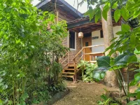 ทิลาเปีย ลอดจ์ โรงแรมใน