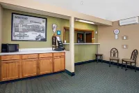 Super 8 by Wyndham Mendota I-39