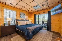 Skyview Serenity by Ghosal Luxury Lodging