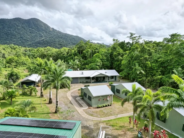 丹特里峯生態住宿山林小屋