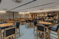 庫亞巴德維爾高級酒店 - 早餐