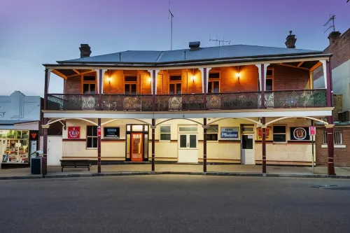 Commercial Travellers House