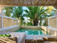 Mako Sea & Suites - Hot Tub