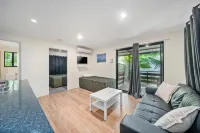 Emerald Motel Apartments - Apartemen