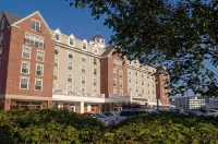 Salem Waterfront Hotel & Suites Hotel di Salem