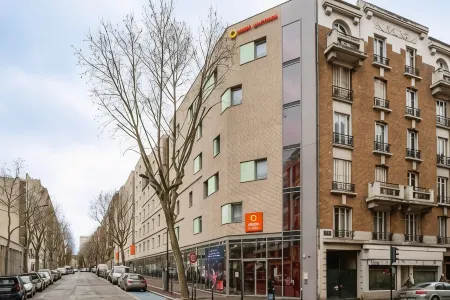 Aparthotel Adagio Access Paris Clichy Отели в г. Клиши-ла-Гаренн