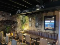 2 Bed-Sleeps 4-Sea View-Pet Friendly-Parking Hotels in Llanelli