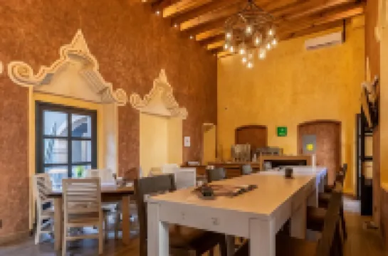 โรงแรมปาทิโอซันติเอโก