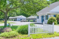 Blue Dolphin Inn Hotels in Eastham