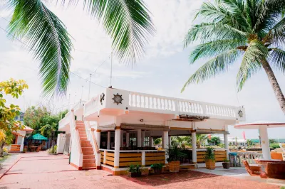 Cris Del Mar Resort