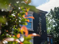 The Dewdrop Inn Hotels in Worcester