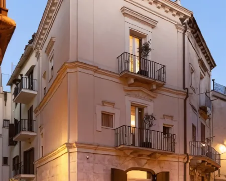 Palazzo Calò Hotels in Bari