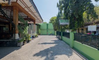 Hotel Wisata Ziarah Sunan Bonang Syariah Mitra RedDoorz