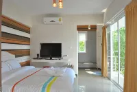 O.U.M. Hotel - โรงแรมโอยูเอ็ม