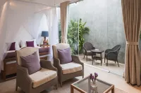 Sri Sharavi Beach Villas & Spa - with 43 Metre Saltwater Infinity Pool - 5-Star