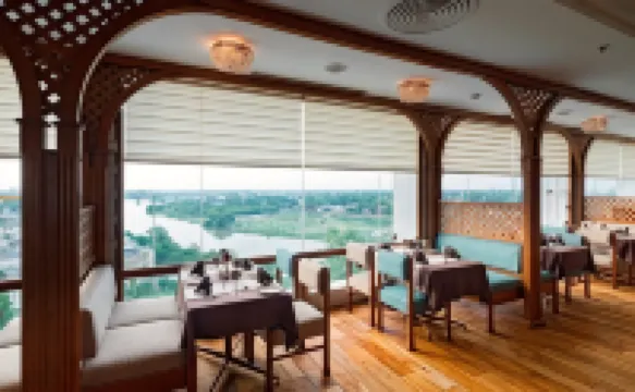 คลาร์กส์ อวาธ, ลัคเนา