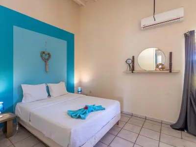 Charming 2-bedroom house with big terrace for rinse gear and grill