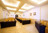 D'Salvatore Art & Boutique Hotel Hotels in Depok