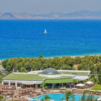 Kipriotis Maris Suites by Anayia All Inclusive Resorts Hotels near Paralia Psalidi