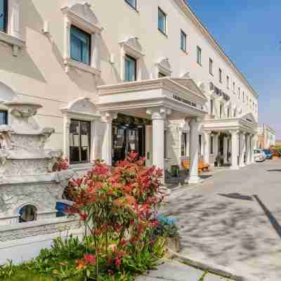 藍寶石大酒店及宴會廳 Hotel Exterior