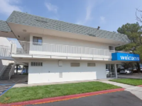 Hi - Wheel Flats Hotels in Davis