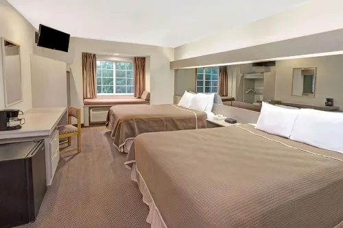 Howard Johnson by Wyndham Elk Grove Village/Chicago O'Hare Hotel a Elk Grove Village