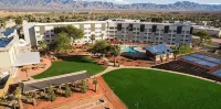 Holiday Inn Resort MESQUITE by IHG - parkir