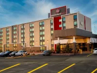 Best Western Plus Toronto North York Hotel & Suites Hotels near Aviva Centre