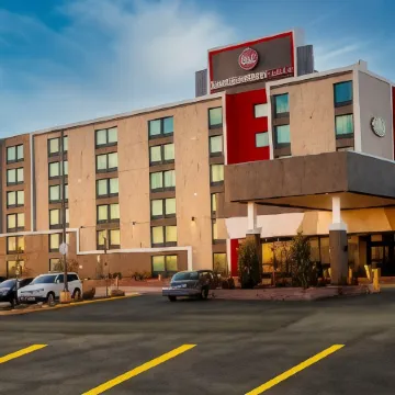 Best Western Plus Toronto North York Hotel & Suites