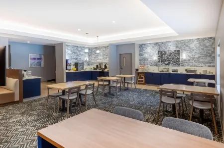 AmericInn by Wyndham Mountain Home