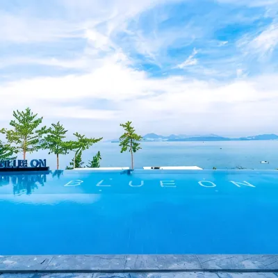 Yeosu Blueon Resort Отели рядом с достопримечательностью «Поле для гольфа The Ocean»