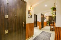 Via Shri Sai DX - Nr Adarsh Nagar Metro Hotel a North Delhi