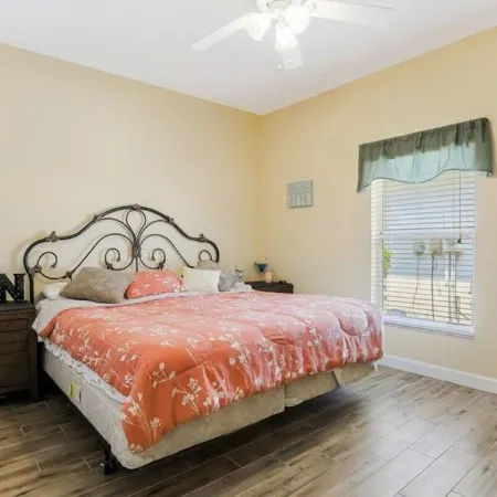 Luxurious home with stunning golf course views and private swimming pool & spa