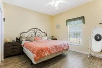 Luxurious home with stunning golf course views and private swimming pool & spa