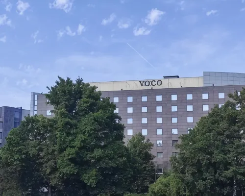 voco DUSSELDORF SEESTERN by IHG Hotels near Oberkassel