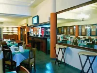 Hotel Tower House Suites - sarapan