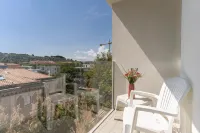 Amadei Hotel Promenade - Sea View