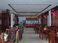 โรงแรมอานูแลคเคินเลา โรงแรมในโพนสะหวัน