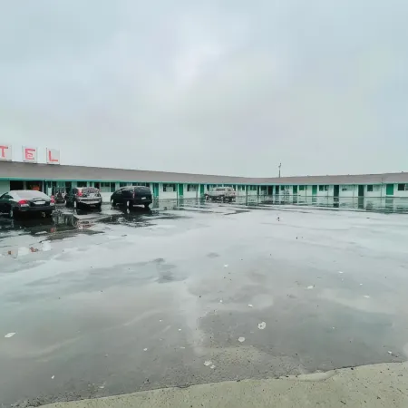 Wiebe Motel