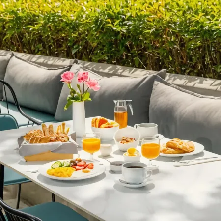 Kenta Mountain Hotel & Gastrobar