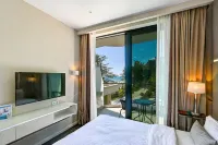 Na Luchezarnyoi Apart Hotel