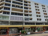 合艾 TD 住宅飯店 红山高尔夫练习场附近的飯店