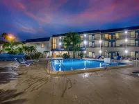 Clarion Inn & Suites Central Clearwater Beach Hotels in Clearwater
