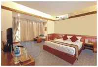 Vinh Plaza Hotel - Pools